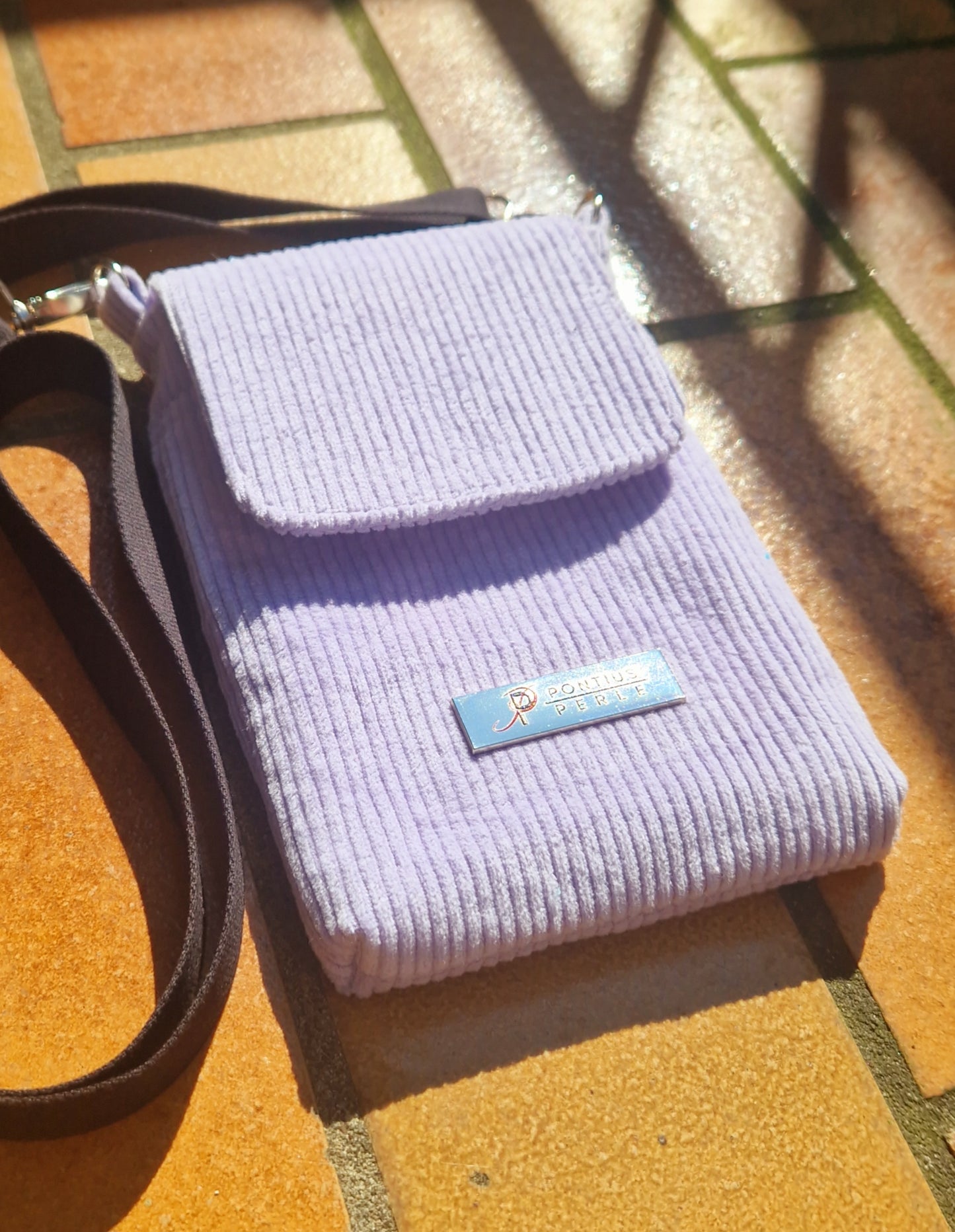 Handytasche zum Umhängen Cord Lavendel