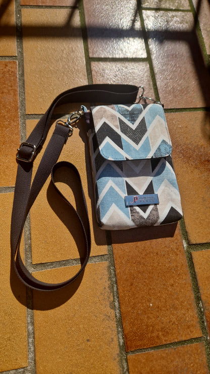 Handytasche zum Umhängen Canvas Zickzack Hellblau und Braun