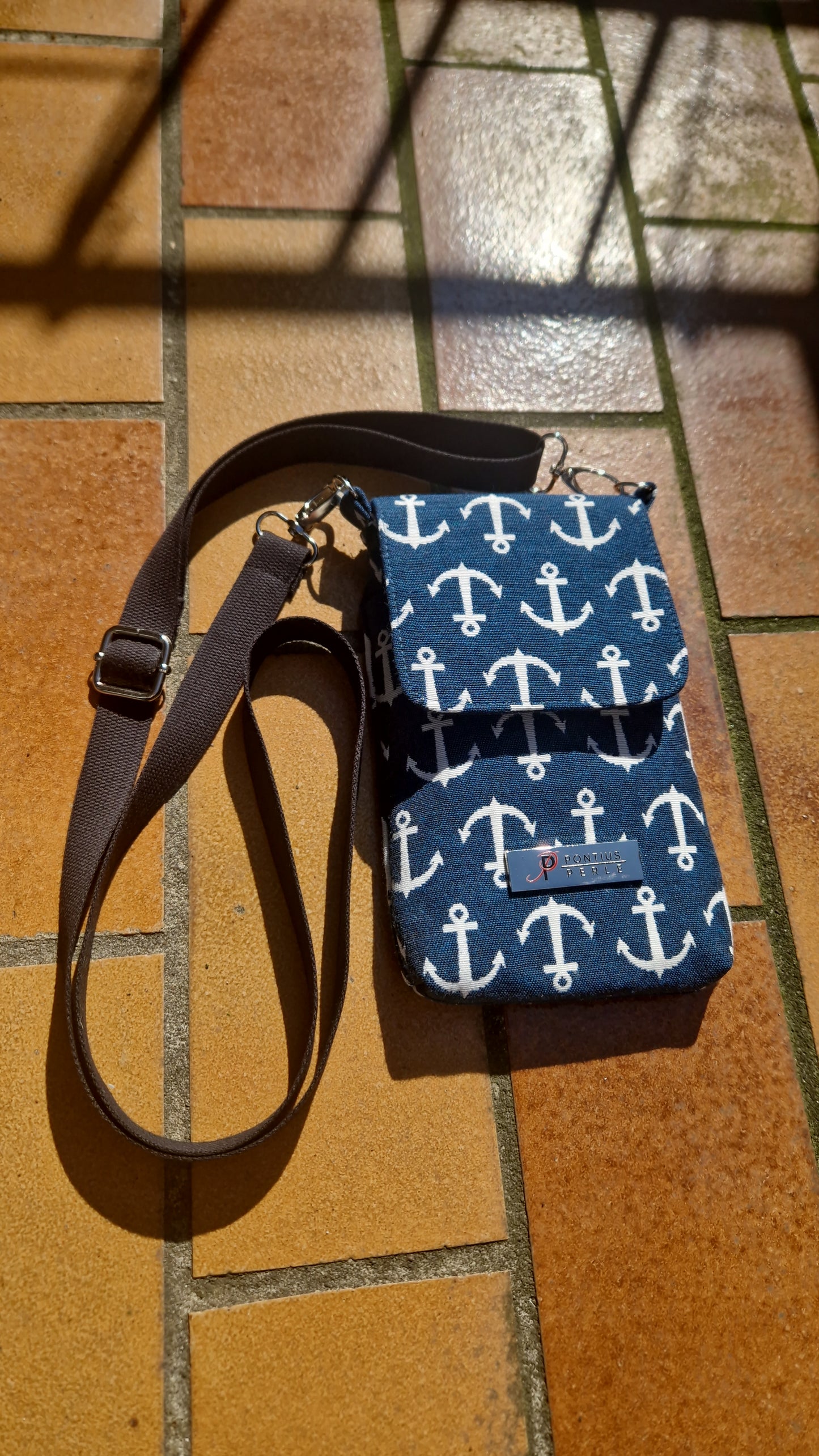 Handytasche zum Umhängen Canvas Anker Blau