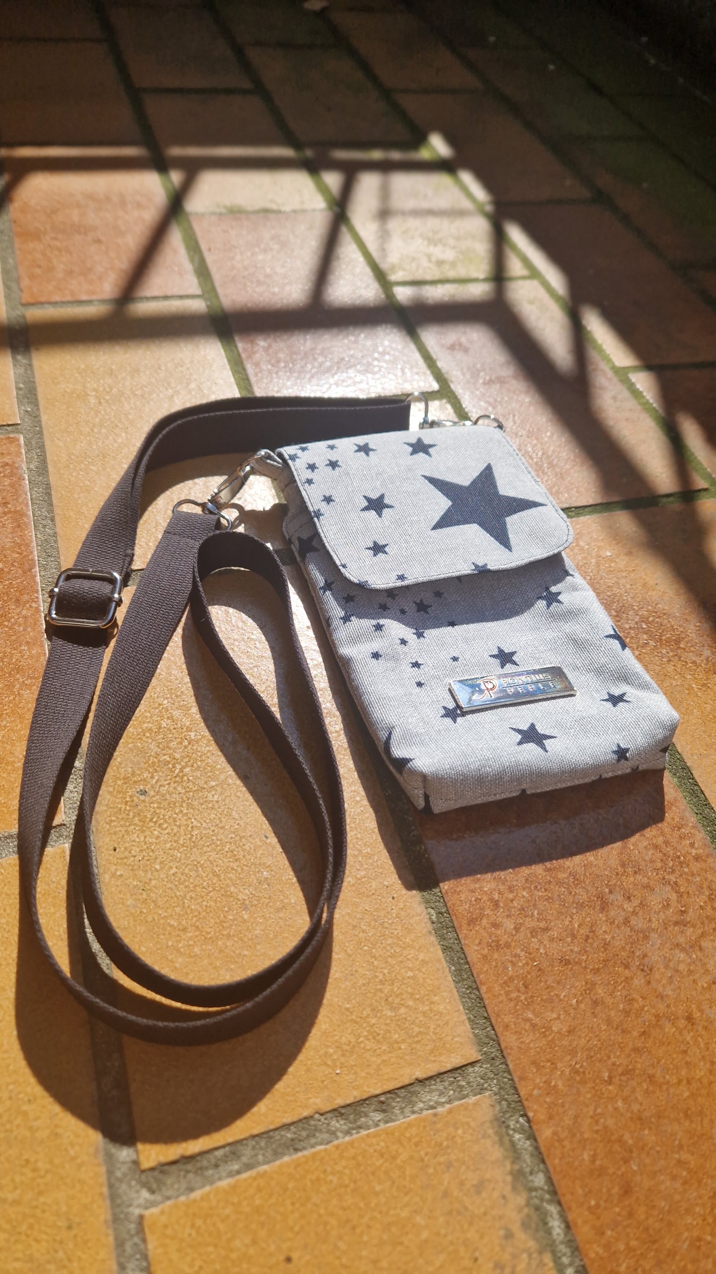 Handytasche zum Umhängen Canvas Sterne Hellgrau