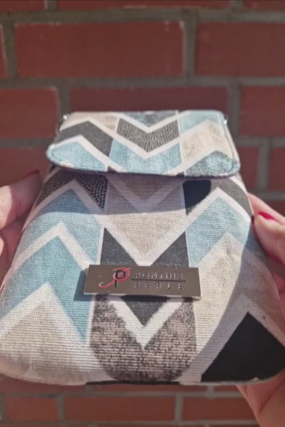 Handytasche zum Umhängen Canvas Zickzack Hellblau und Braun