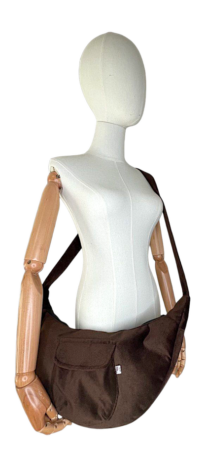 Samt Mondtasche mit Falte in Dunkelbraun